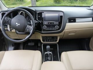 Mitsubishi Outlander Instyle Pluss 4WD 2.0 110kW