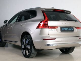 Volvo XC60 AWD ULTRA BRIGHT LUXURY XENIUM FULL 2.0 T8 Recharge Long Range Plug in Hybrid MY25 335kW
