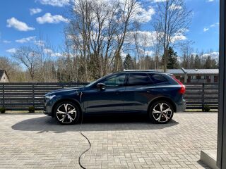 Volvo XC60 MY22 Facelift Recharge Plug-In Hybrid 2.0 R4 T6 186kW