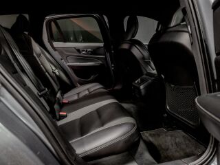Volvo V60 D4 R-Design 2.0 140kW