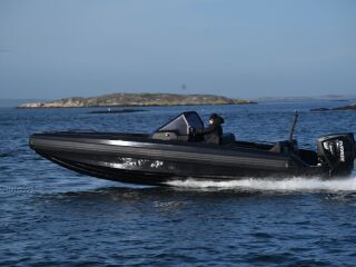 IRON 647 Mercury 150 EFI - 200 V6