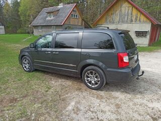 Lancia Voyager 2.8 120кВ