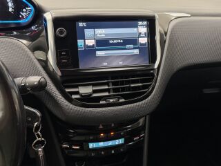 Peugeot 2008 1.2 81kW