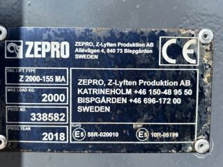 Mercedes-Benz Actros 1833 4x2 EURO 6 + SIDE OPENING 240kW