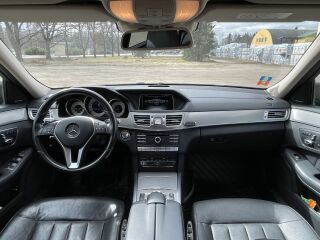 Mercedes-Benz E 350 BLUETEC 4MATIC 3.0 V6 190kW