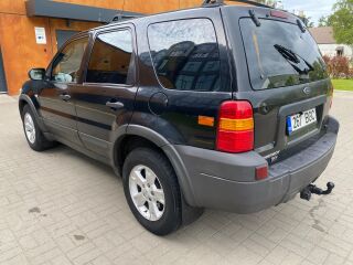 Ford Maverick 3.0 V6 149kW