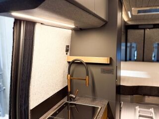 Adria SUPERTWIN 700SGX PTR MERCEDES-BENZ PREMIUM 2.0 140kW