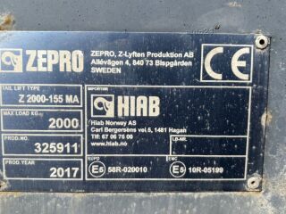 Mercedes-Benz Actros 1835 4x2 SIDE OPENING + CARRIER SUPRA 1150  260kW