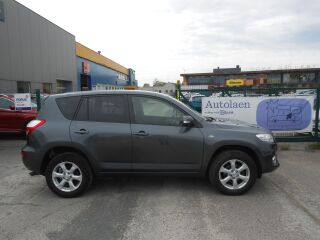 Toyota RAV4 2.2 110kW