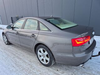 Audi A6 QUATTRO LIMOUSINE 3.0 V6 180kW