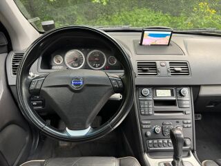 Volvo XC90 Summum 2.4 147кВ