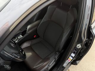 Toyota C-HR Luxury 1.2 85kW