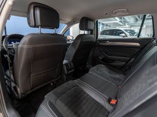 Volkswagen Passat R-Line 4 Motion 140kW