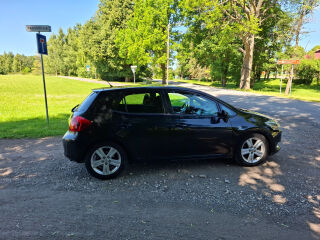 Toyota Auris 2.2 130kW