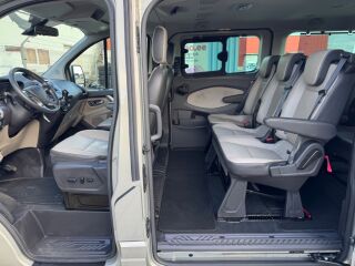 Ford Tourneo Custom L2H1 Titanium 2.2 Tdci 114kW