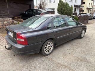 Volvo S80 2.4 R5 147кВ