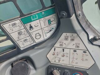 Bobcat S530 2.2 V2203-M-DI-EU2 36kW