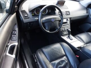 Volvo XC90 Momentum AWD Facelift EU5 2.4 TDI D5 147kW