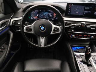 BMW 520 d xDrive M Sportpakett LCI 2.0 140kW
