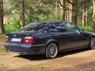 BMW 530 3.0 142kW