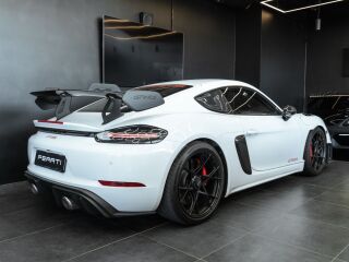 Porsche 718 Cayman GT4RS Weissach 4.0 368kW