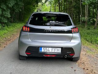 Peugeot 208 1.2 74kW