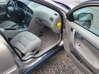 Volvo S60 2.4 103kW