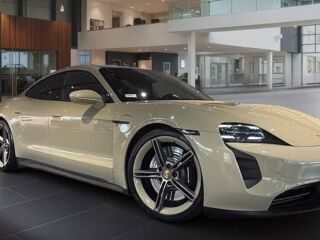 Porsche Taycan GTS Hockenheimring Limited Edition 440 kW