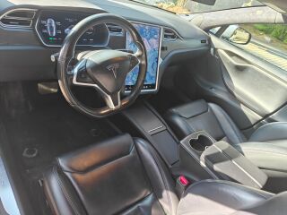 Tesla Model S 75D 386kw 158kW