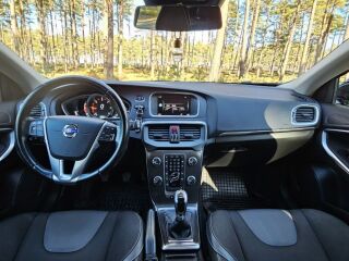 Volvo V40 2.0 140kW