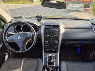 Suzuki Grand Vitara 2.4 124kW