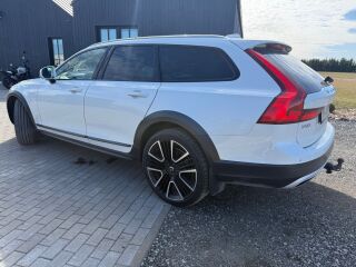 Volvo V90 Cross Country D5 2.0 173kW
