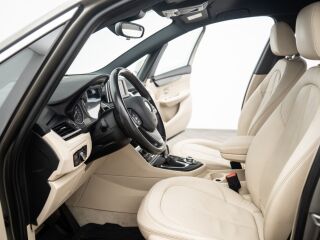 BMW 220 d xDrive Active Tourer Luxury Line 2.0 140кВ