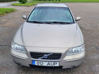 Volvo S60 2.4 103kW