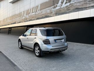 Mercedes-Benz ML 320 3.0 v6 165kW