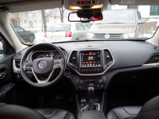 Jeep Cherokee Limited 2.0 R4 125кВ