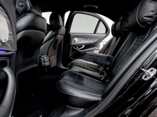 Mercedes-Benz E 220 AMG Line Black Edition 2.0 143кВ
