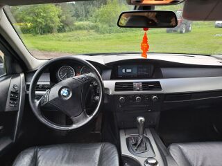 BMW 525 2.5 r6 130kW