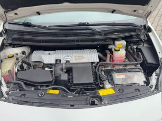 Toyota Prius 1.8 73kW