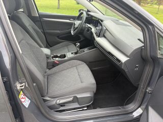 Volkswagen Golf Style 1.0 81кВ