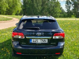 Toyota Avensis T227 2.2 130kW