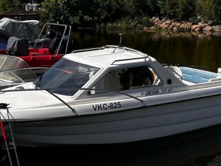 Bella 561HT 90hj + piduriga treiler AKU 1.3 R3 Evinrude E-Tec 90  2011 67кВ