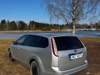 Ford Focus 2.0 107kW