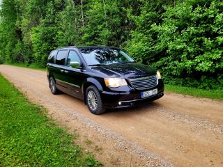 Chrysler Town & Country 3.6 211кВ