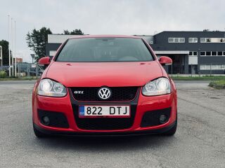 Volkswagen Golf GTI 2.0 R4 147kW