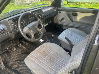 Volkswagen Golf 1.6 51kW