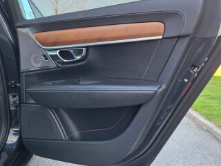 Volvo V90 Inscription / B&W / FLAHB / MY 2018 2.0 D4 140кВ