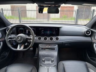 Mercedes-Benz E 63 AMG S 4.0 V8 450kW