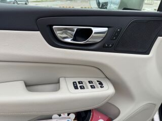 Volvo XC60 2.0 223kW