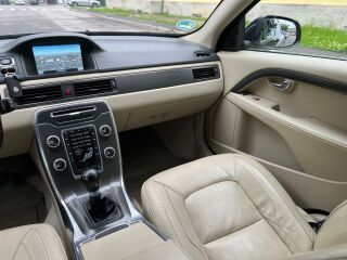 Volvo V70 2.0 VIIS SILINDRIT D3 100kW
